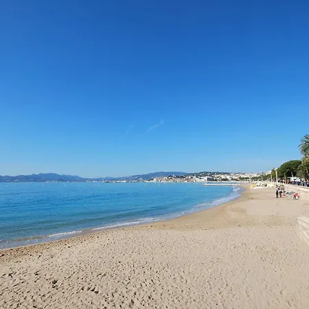 One Bedroom Palm Cannes