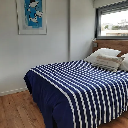 One Bedroom Palm Канны