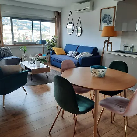 One Bedroom Palm Апартаменты *